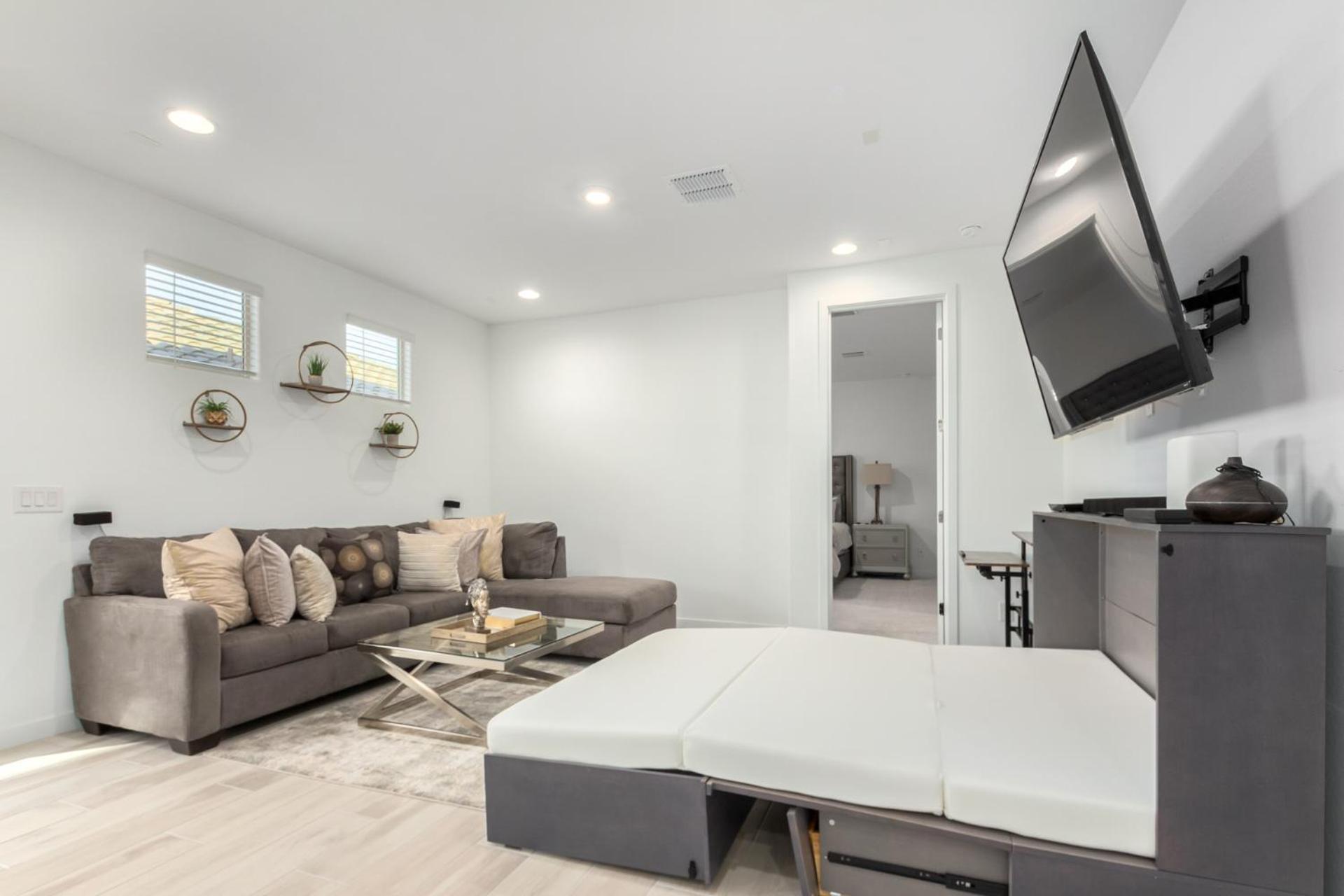 At Your Service - Modern Amenities, Urban Location, Sophisticated Style Финикс Екстериор снимка